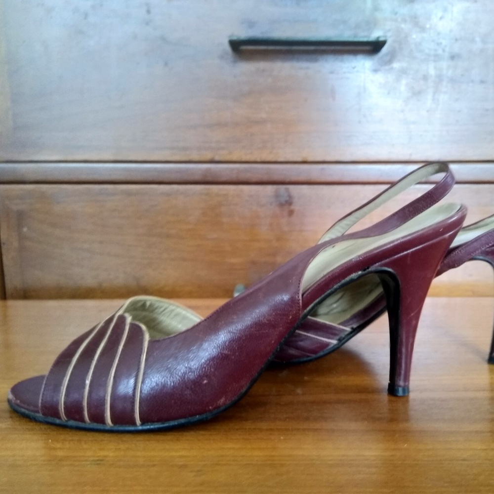 Vintage Garolini Burgundy Leather open toe heels